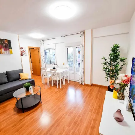 Lägenhet Fuentes Del Pilar Comotucasa
