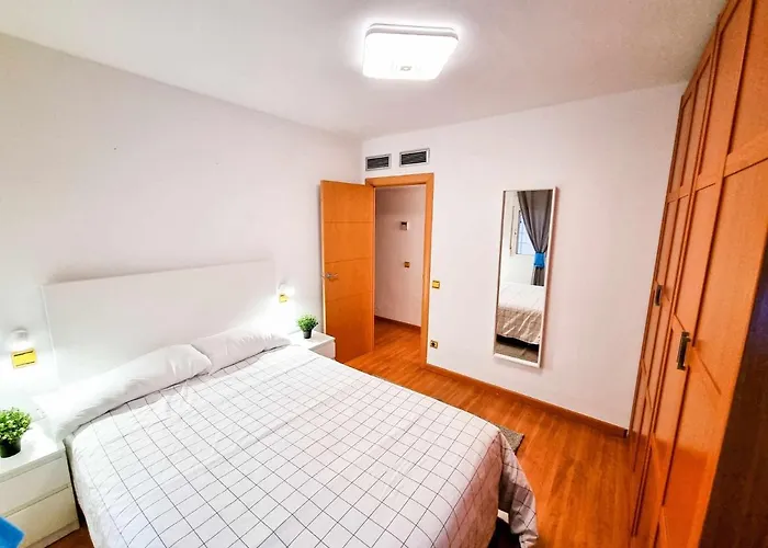 Fuentes Del Pilar Comotucasa Apartment